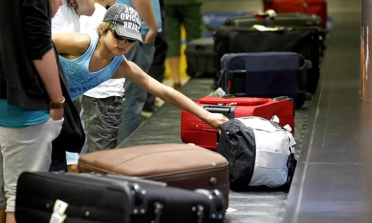 Iberia Airlines Baggage Allowance 2024 Carry on size Policy