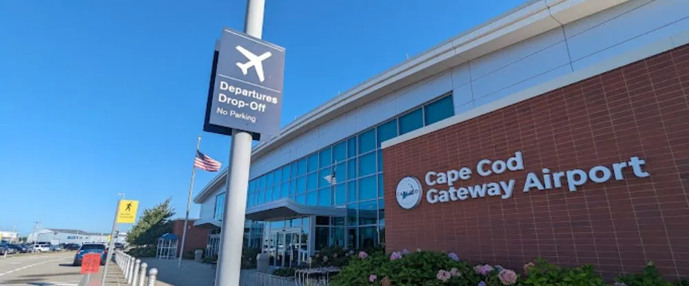 Southern Airways Express HYA Terminal – Cape Cod Gateway Airport