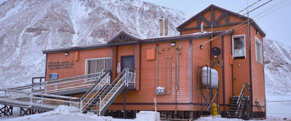 Canadian North Airlines YGZ Terminal – Grise Fiord Airport