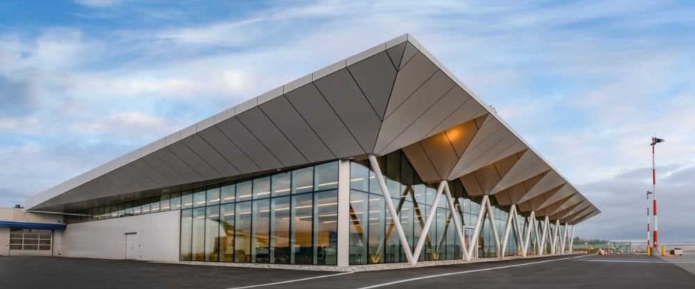Air Canada Rouge YCD Terminal – Nanaimo Airport
