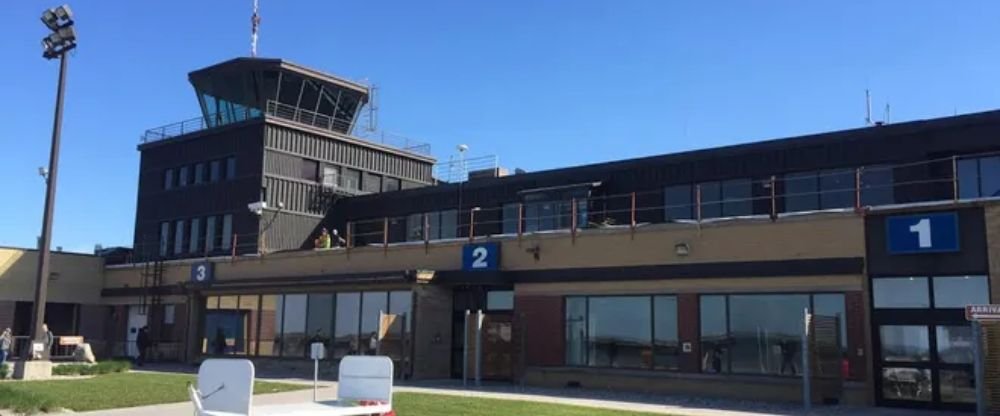 WestJet Airlines YQG Terminal – Windsor International Airport